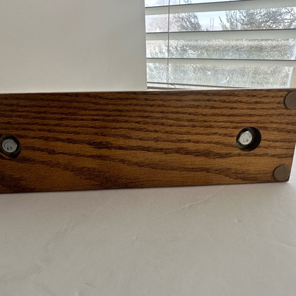 Batter operated mantle clock wood brass look - Picture 3 of 4